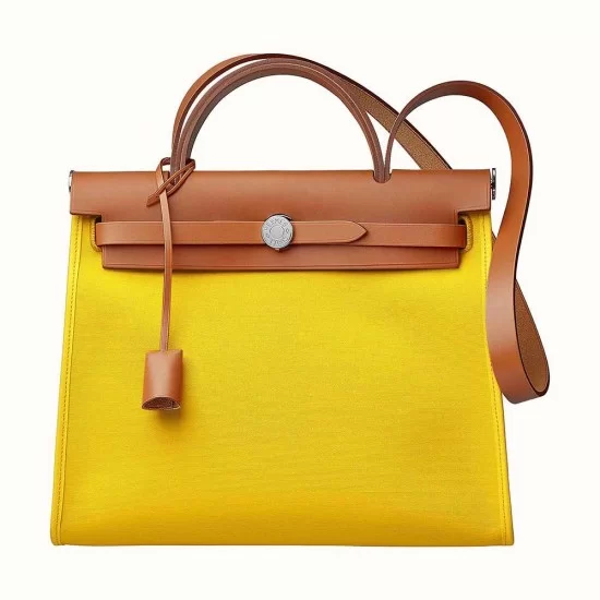 【上品で機能性抜群♡】HERMES Herbag Zip 31 バッグ HERMES HERBAG ZIP 31 REVIEW - YouTube